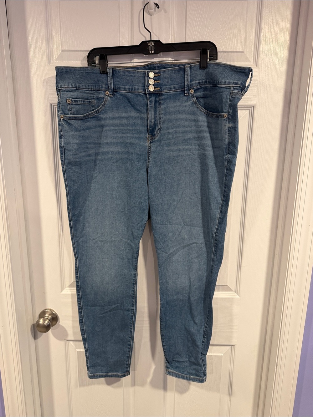 Classic Mid-Rise Women's Blue Jegging